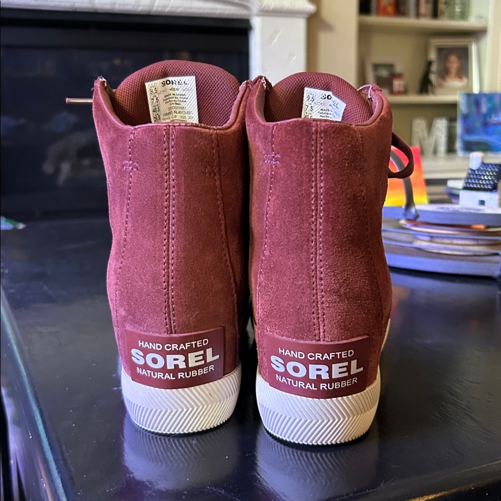 Sorel Wedge Out N About boots Red/ Burgandy Women’s 9.5 - Picture 3 of 8